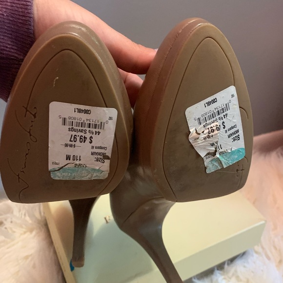 Heels 👠 - Picture 3 of 4